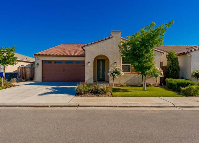 Property at 4091 Joaquin Ave, Clovis, CA 93619, 4 beds, 3 baths