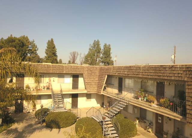 Property at 1050 N Bates Unit 1-8, Dinuba, CA 93618, 12 beds, 8 baths
