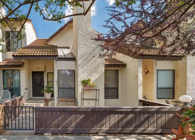 Property at 2890 Huntington Blvd #108, Fresno, CA 93721, 2 beds, 2.25 baths