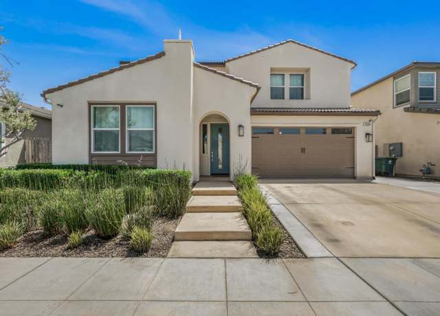 Property at 4066 Buckingham Ave, Clovis, CA 93619, 5 beds, 4.25 baths
