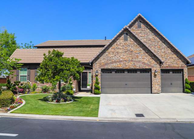 Property at 4249 N Waterside Dr, Clovis, CA 93619, 4 beds, 4.5 baths