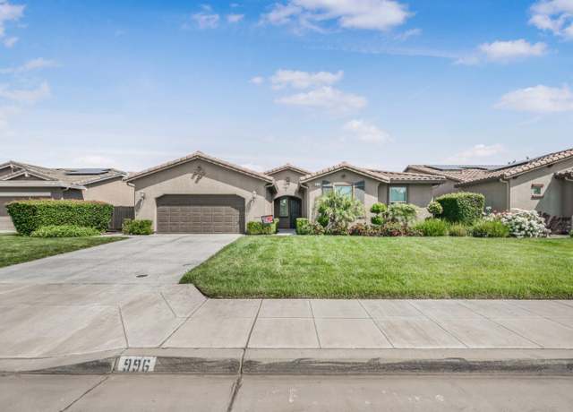 Property at 996 E Boornazian Ave, Fowler, CA 93625, 4 beds, 2 baths