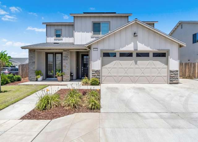 Property at 6156 E Inyo St, Fresno, CA 93727, 4 beds, 2.75 baths