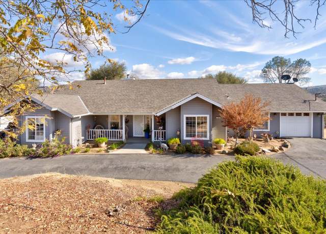 Property at 33655 River Knolls Rd, Coarsegold, CA 93614, 4 beds, 2.5 baths