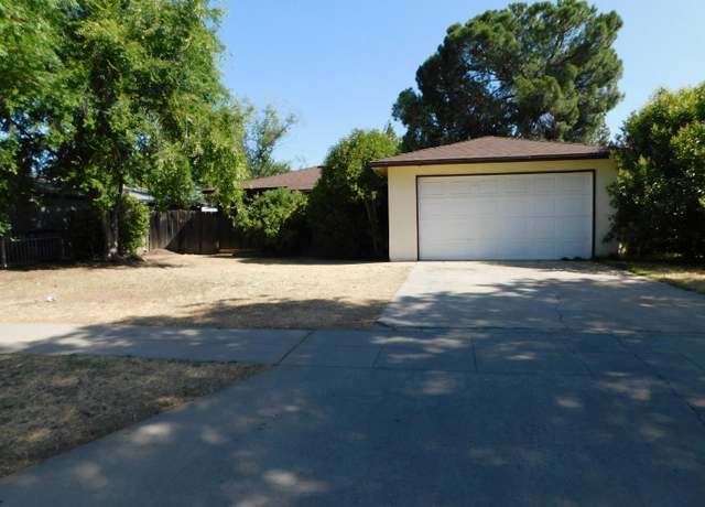 Property at 3032 W Alamos Ave, Fresno, CA 93722, 3 beds, 2 baths