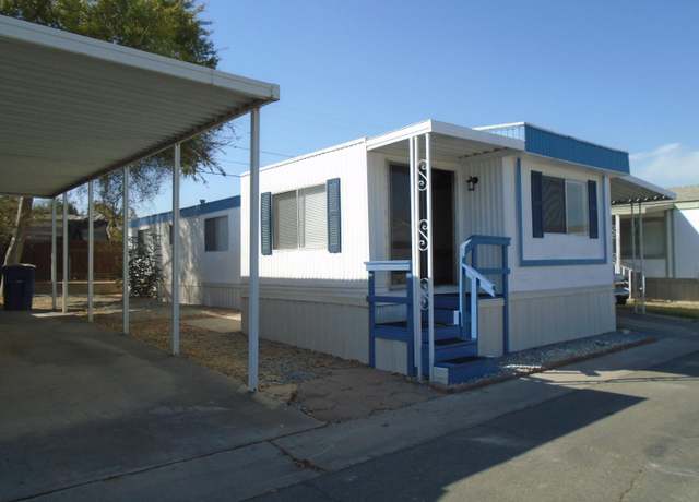 Property at 852 E Grangeville Blvd #98, Hanford, CA 93230, 2 beds, 1 bath