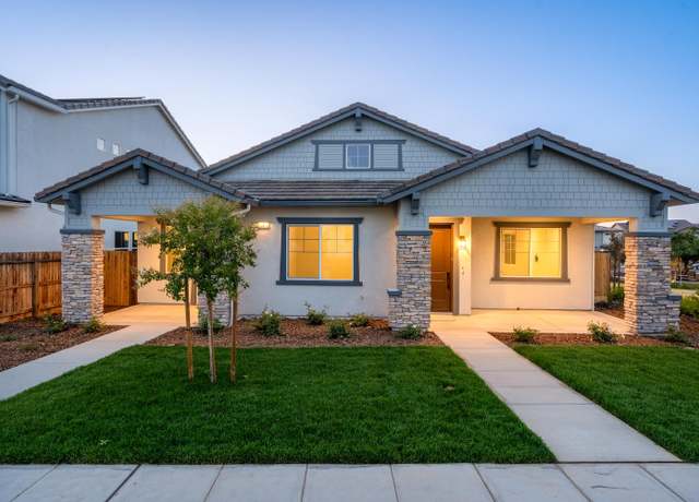 Property at 272 Peters Rd S, Madera, CA 93636, 3 beds, 3 baths