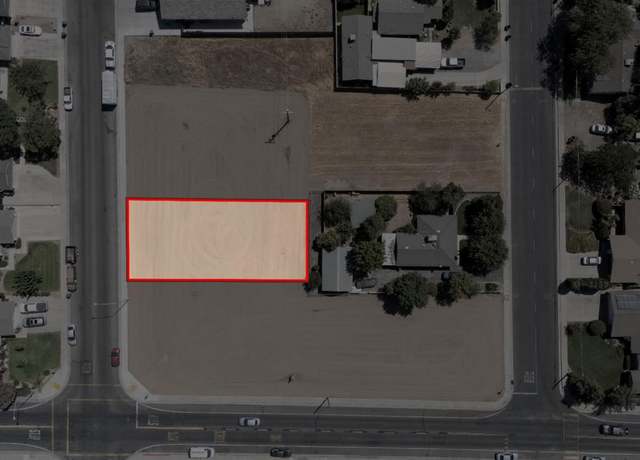Property at 835 N Hayes, Dinuba, CA 93618