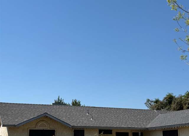 Property at 14587 W Stanislaus Ave, Kerman, CA 93630, 3 beds, 2 baths