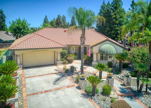Property at 8188 N 8th St, Fresno, CA 93720, 3 beds, 3 baths