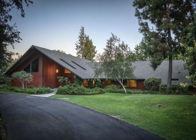 Property at 7135 W Rialto Ave, Fresno, CA 93723, 4 beds, 3.5 baths