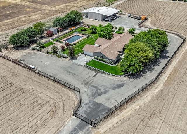 Property at 6421 S Greenwood Ave, Del Rey, CA 93616, 4 beds, 3.5 baths
