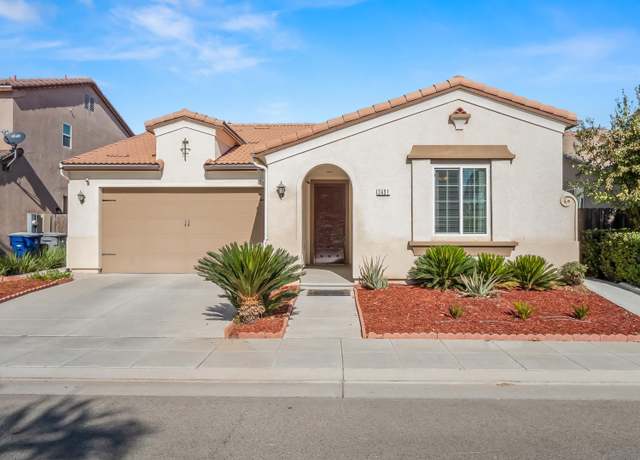 Property at 3491 Griffith Ave, Clovis, CA 93619, 4 beds, 2.25 baths