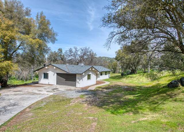 Property at 42741 Revis Way, Coarsegold, CA 93614, 3 beds, 2 baths