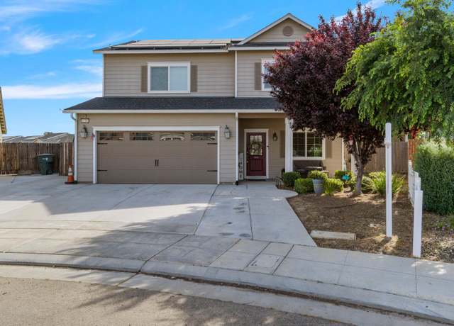 Property at 6236 E Garland Ave, Fresno, CA 93727, 4 beds, 2.5 baths