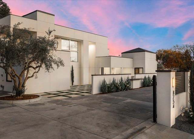 Property at 8754 N Millbrook Ave, Fresno, CA 93720, 3 beds, 3.75 baths