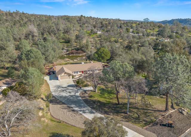 Property at 28899 Limestone Way, Coarsegold, CA 93614, 3 beds, 2 baths