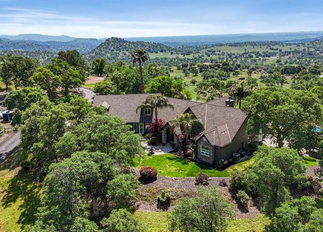 Property at 24647 Pittman Hill Rd, Clovis, CA 93619, 4 beds, 3 baths