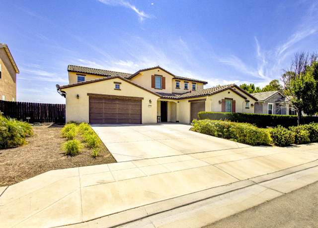 Property at 2286 N Janice Ave, Fresno, CA 93737, 6 beds, 3.5 baths