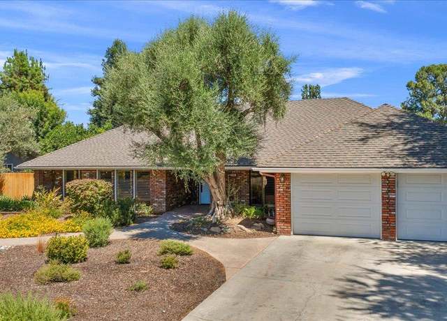 Property at 7386 N Benedict Ave, Fresno, CA 93711, 4 beds, 2 baths