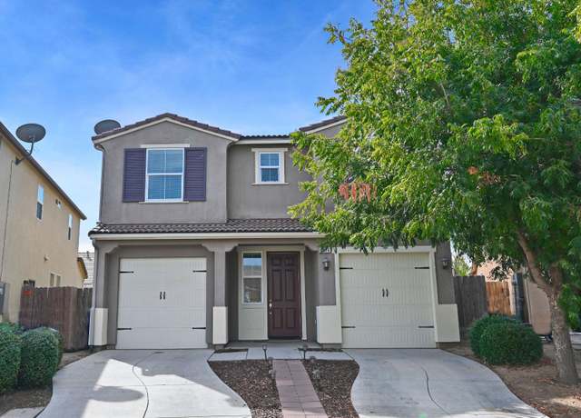 Property at 3816 Bellaire Ave, Clovis, CA 93619, 4 beds, 2.75 baths