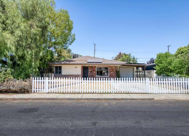 Property at 4205 E Brentwood Ave, Fresno, CA 93703, 2 beds, 1.75 baths