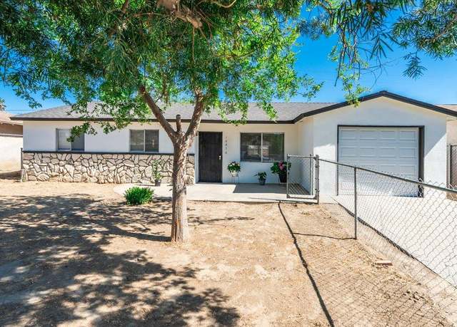 Property at 10876 Abby Ln, Hanford, CA 93230, 4 beds, 2 baths