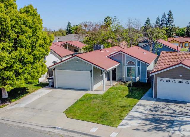 Property at 5207 W Warner Ave, Fresno, CA 93722, 2 beds, 1.75 baths