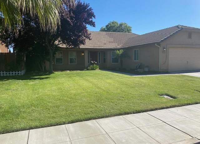 Property at 554 St Michelle Dr, Madera, CA 93637, 4 beds, 2 baths