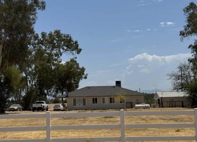 Property at 3480 N Bethel Ave, Sanger, CA 93657, 4 beds, 2 baths