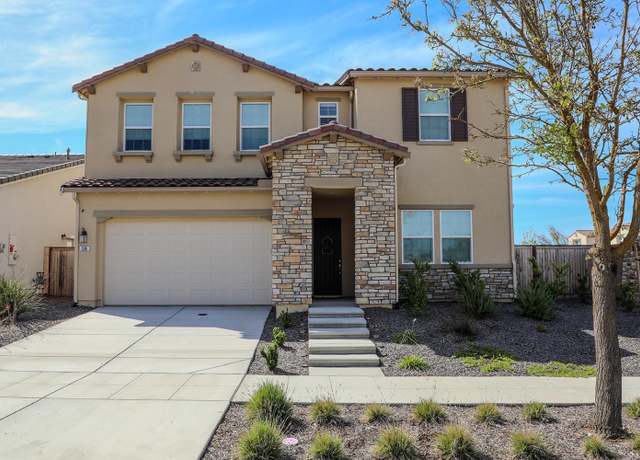 Property at 508 Laurel Crest Ave, Madera, CA 93636, 5 beds, 3 baths