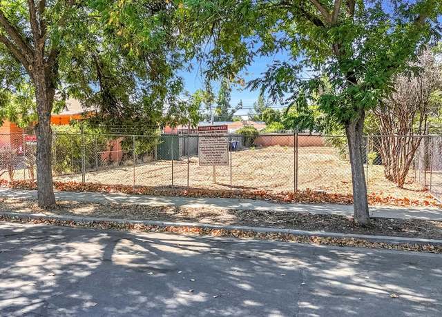 Property at 3436 E Mono St, Fresno, CA 93702