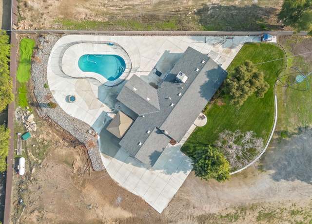 Property at 35263 Marciel Ave, Madera, CA 93636, 4 beds, 2 baths