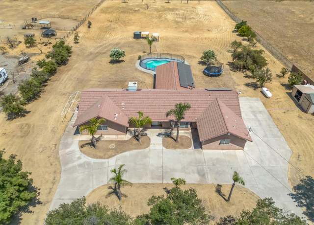 Property at 16099 Karen Rd, Madera, CA 93636, 4 beds, 3 baths