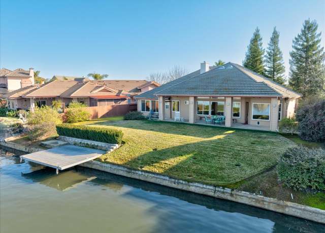 Property at 4583 N Outlook Ct, Clovis, CA 93619, 3 beds, 2.5 baths