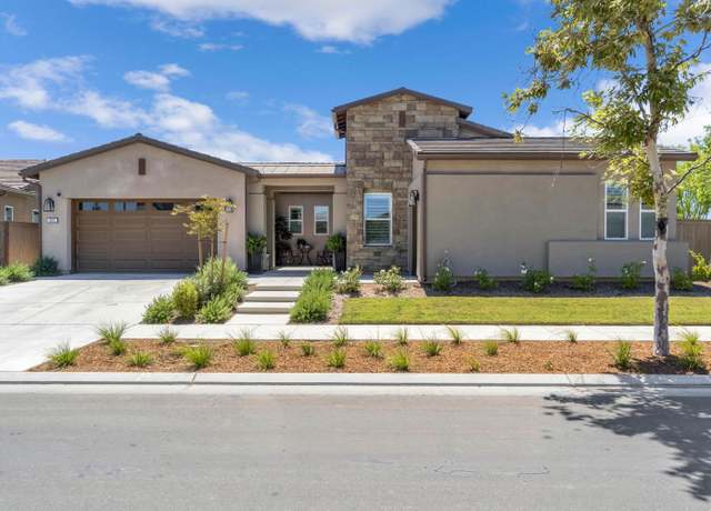 Property at 965 Beaver Pond Lp, Madera, CA 93636, 4 beds, 4 baths