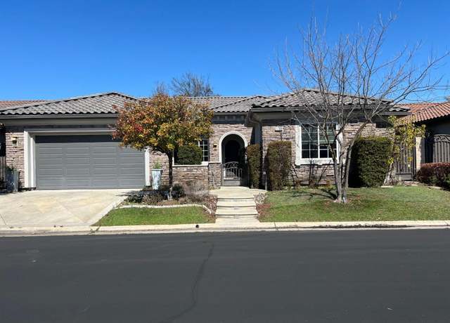 Property at 1732 E Calle Verde Way, Fresno, CA 93730, 3 beds, 2.5 baths