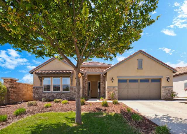 Property at 602 Pinnacle Dr W, Madera, CA 93636, 4 beds, 3 baths