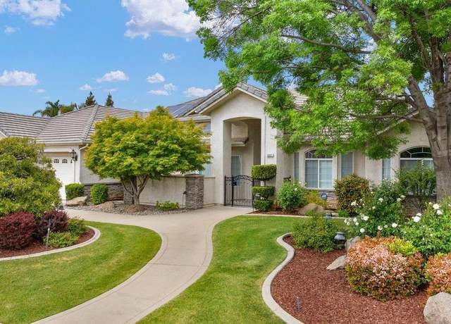 Property at 2881 Indianapolis Ave, Clovis, CA 93611, 5 beds, 3 baths