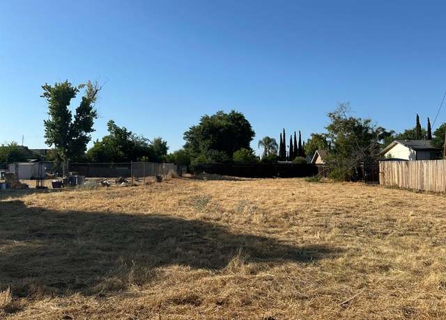 Property at 1117 S A St, Madera, CA 93638
