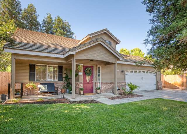 Property at 4657 W Saginaw Way, Fresno, CA 93722, 3 beds, 2.5 baths
