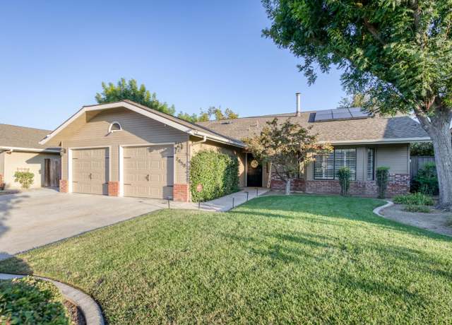 Property at 2450 Harold St, Kingsburg, CA 93631, 3 beds, 2.5 baths