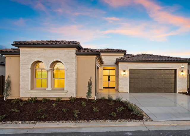 Property at 11182 N Via Ravenna Dr, Fresno, CA 93730, 4 beds, 3 baths