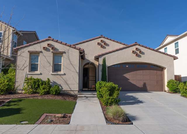 Property at 385 Fir St W, Madera, CA 93636, 3 beds, 3 baths