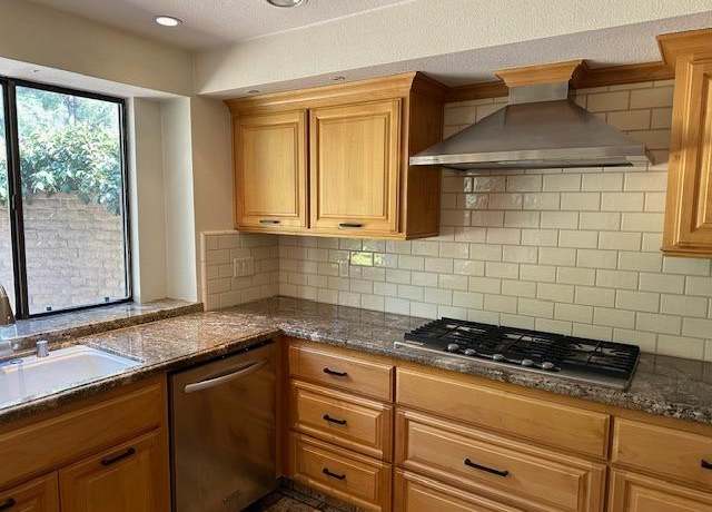 Property at 2890 Huntington Ln #141, Fresno, CA 93721, 3 beds, 3 baths