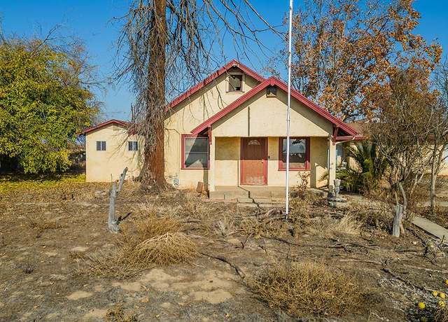 Property at 32015 Avenue 10, Madera, CA 93636, 3 beds, 2 baths