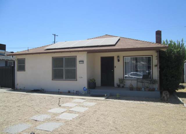 Property at 1335 N Esther Way, Fresno, CA 93728, 3 beds, 1.5 baths
