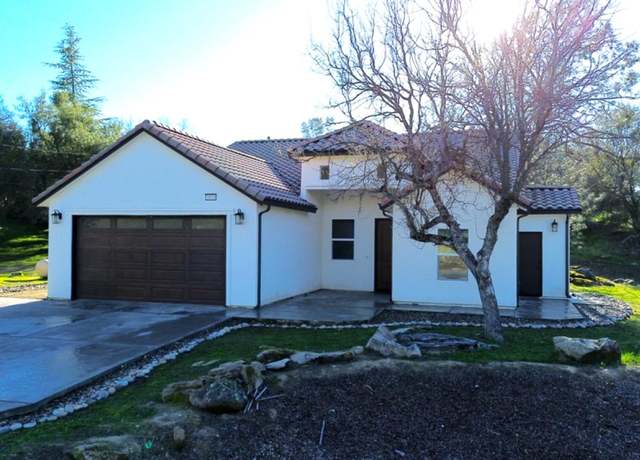 Property at 29030 Yosemite Springs Pkwy, Coarsegold, CA 93614, 4 beds, 3 baths