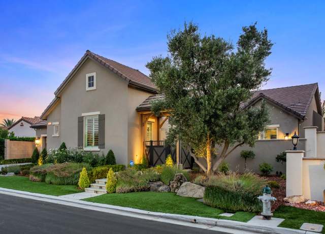 Property at 11865 N Ridgeway Dr, Fresno, CA 93730, 4 beds, 3.5 baths
