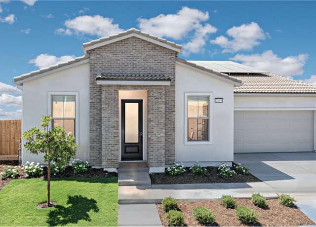Property at 1199 Granite Dr W #163, Madera, CA 93636, 5 beds, 3 baths